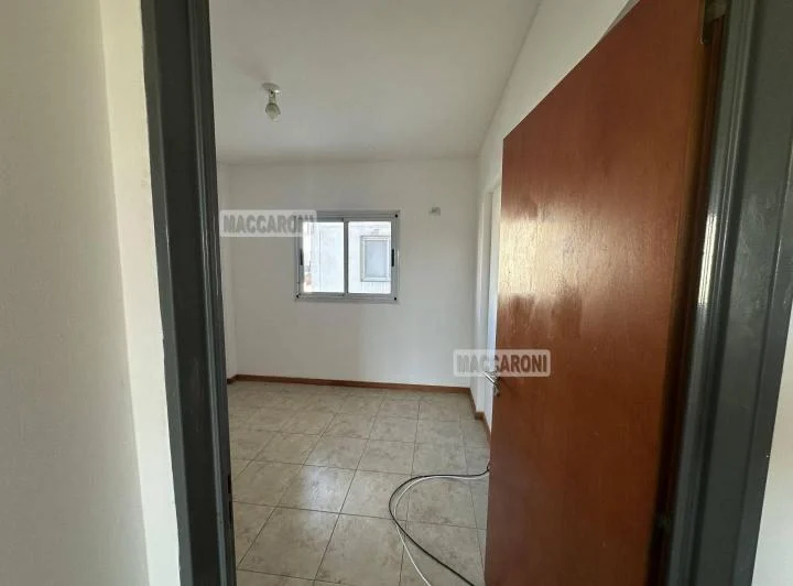 Departamento 2 ambientes. | AV RIVADAVIA al 10500 4