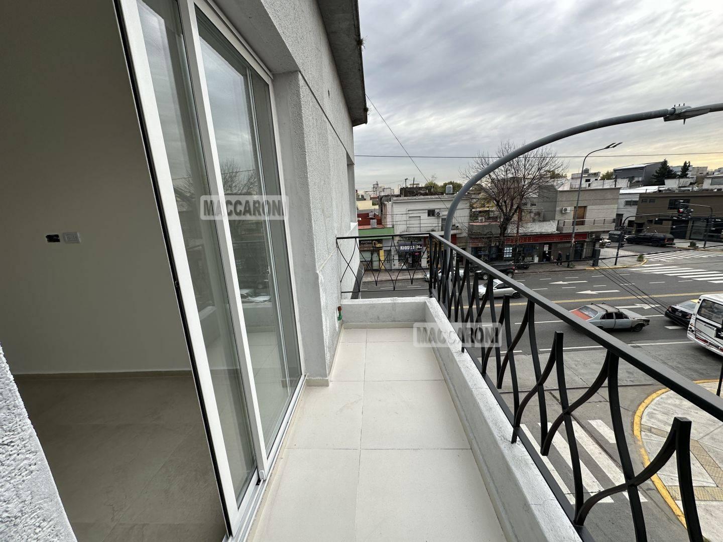 Departamento 3 ambientes. | AV JUAN BAUTISTA ALBERDI al 7200