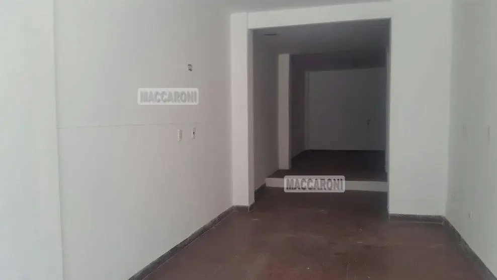 Local . | AV GAONA al 4400 4