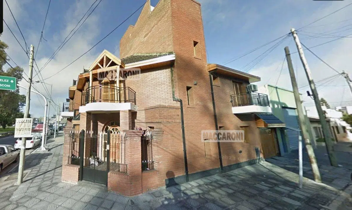 Casa 5 ambientes. | AV GENERAL PAZ al 1300 1