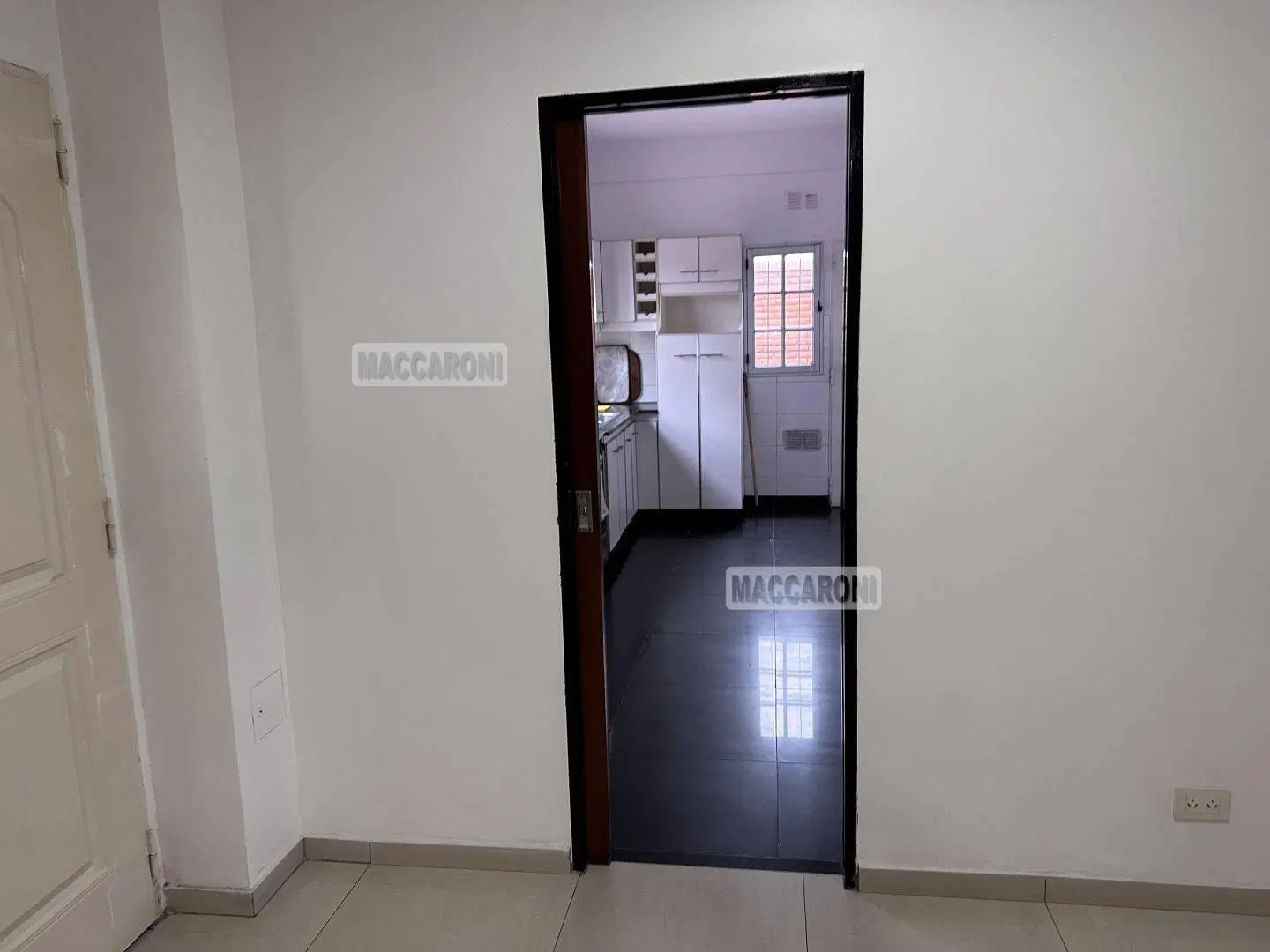 Casa 5 ambientes. | AV GENERAL PAZ al 1300 3