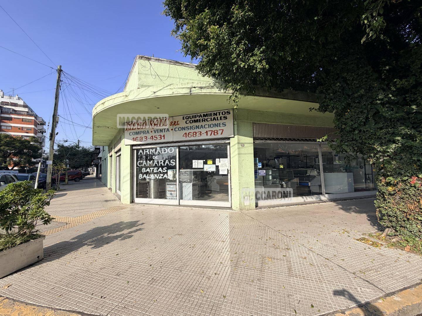 Local . | AV ALBERDI J.B al 4600