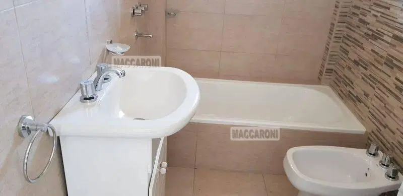 Departamento monoambiente. | ESCALADA AV al 500 3