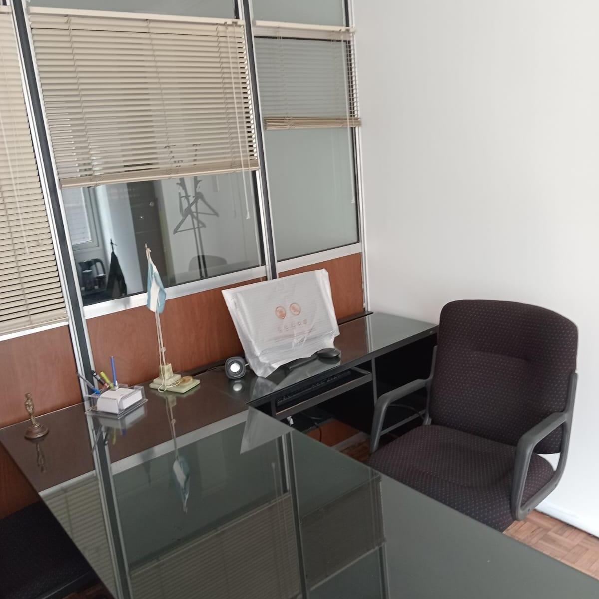 Foto de OFICINA MICROCENTR - VENTA O ALQUILER AMUEBLADA, imagen 2