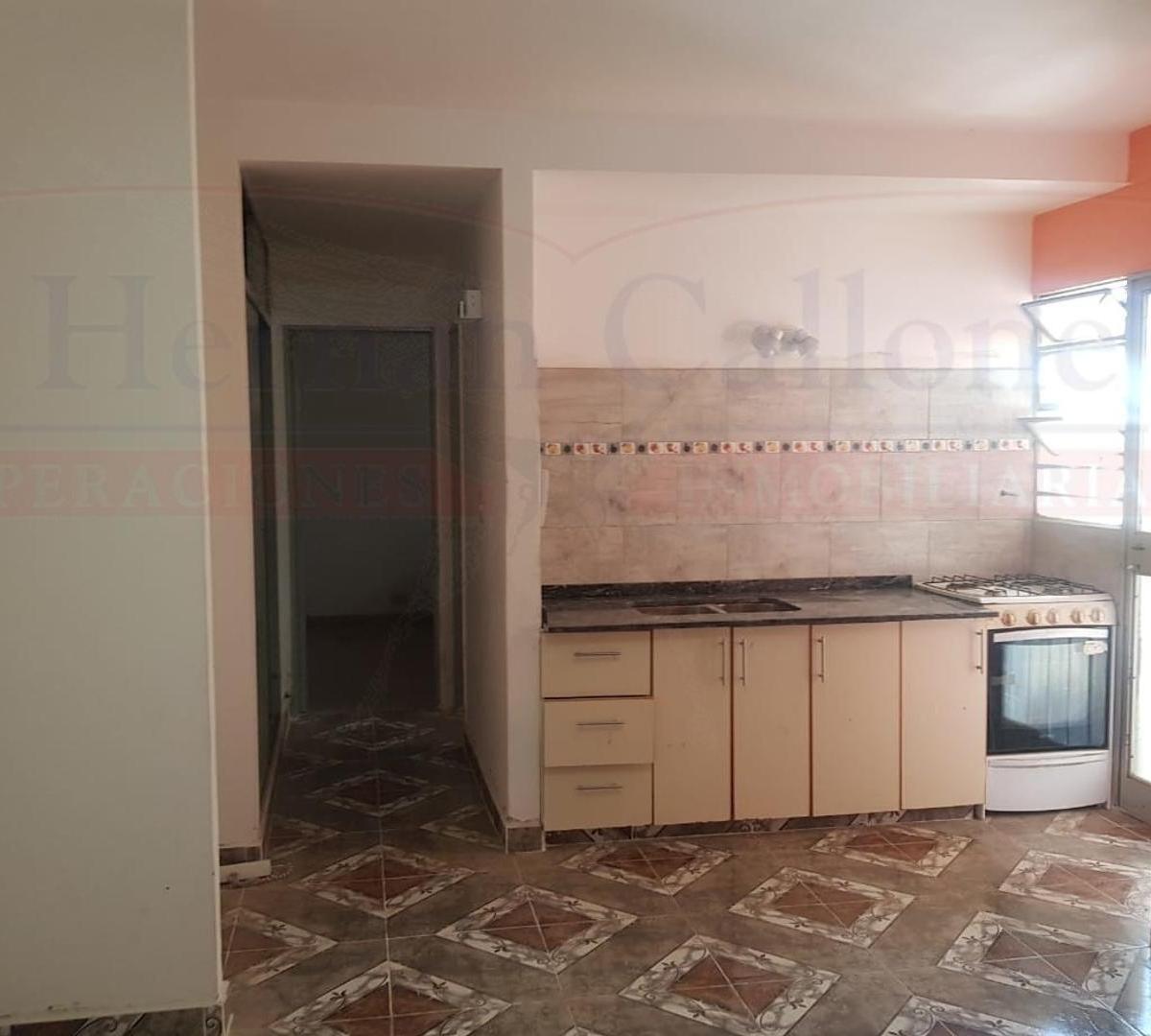Foto de EXCELENTE DEPARTAMENTO 2 AMBIENTES EN PLANTA BAJA CON PATIO, imagen 3