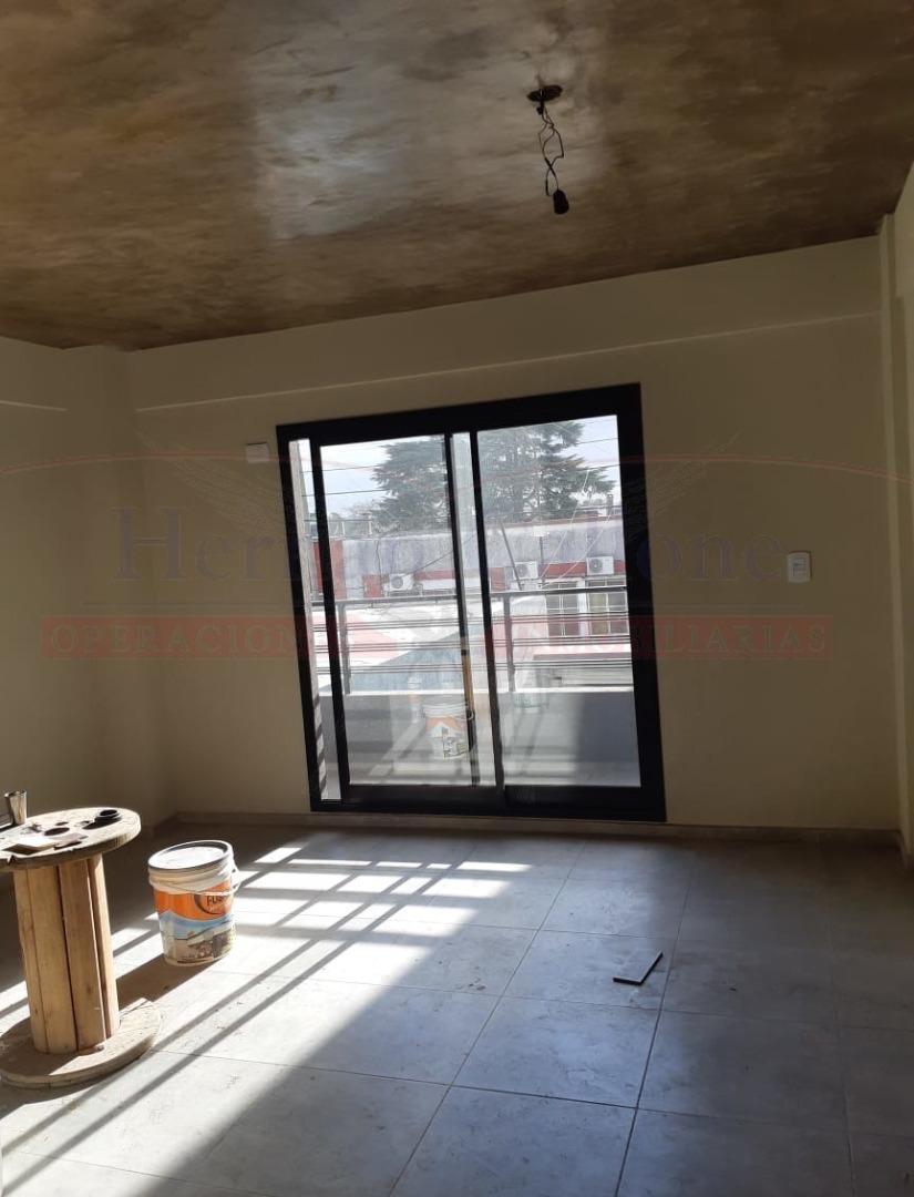 Foto de EXCELENTE DEPARTAMENTO 2 AMB A LA VENTA EN SAN JUSTO, imagen 2
