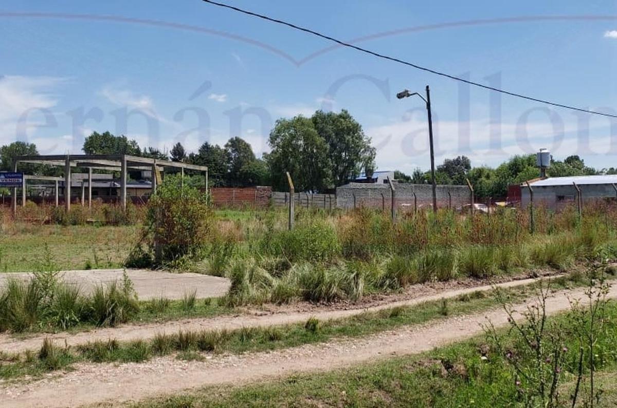 EXCELENTE LOTE DE 1.800 M² EN "BARRIO PARQUE CRUZ DEL SUR"