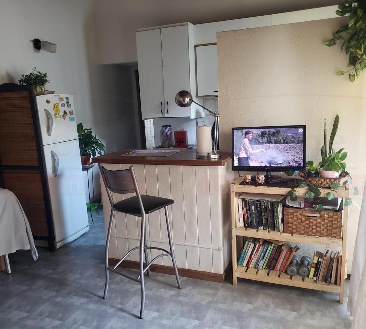 Muy Buen Departamento 2 Ambientes con Balcón Interno 1