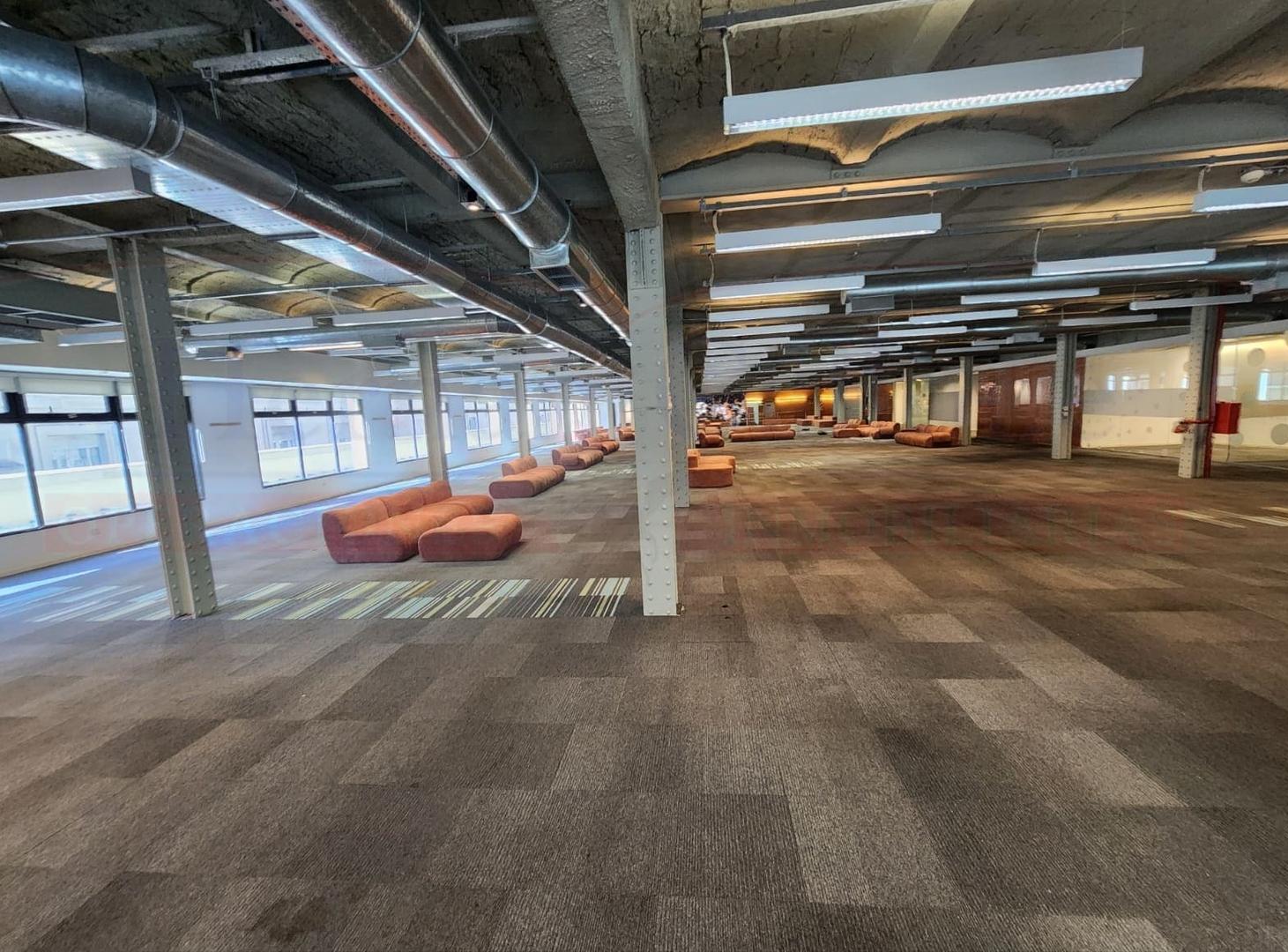 Oficina premium de 2164 M² en edifiico clase AAA