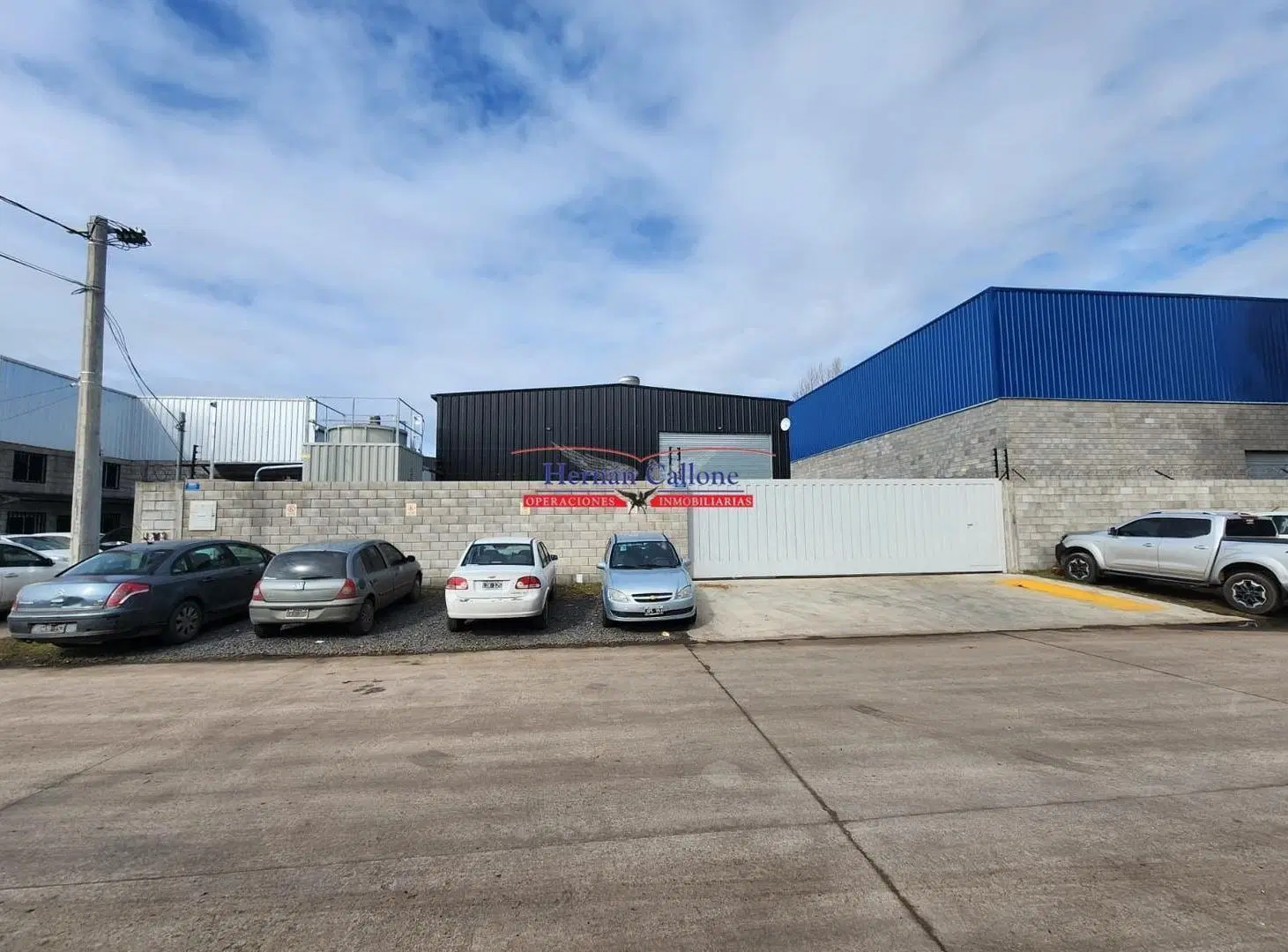EXCELENTE GALPÓN DE 360 M² EN LA REJA 1