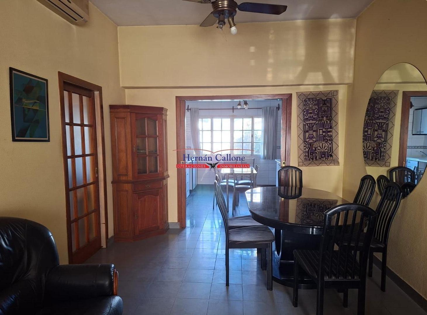Foto de CASA 6 AMBIENTES CON TERRAZA, PARQUE Y COCHERA EN ALQUILER, imagen 3