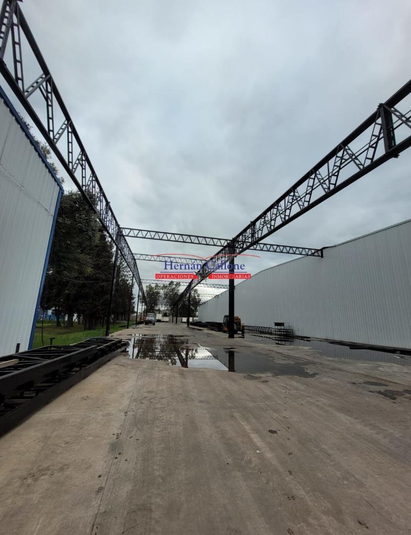 Foto de EXCELENTE NAVE INDUSTRIAL DE 4600 M² EN MORENO, imagen 4