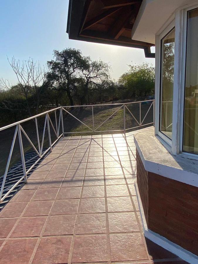 Casa con Pileta Apto Crédito en Villa Allende Golf 3
