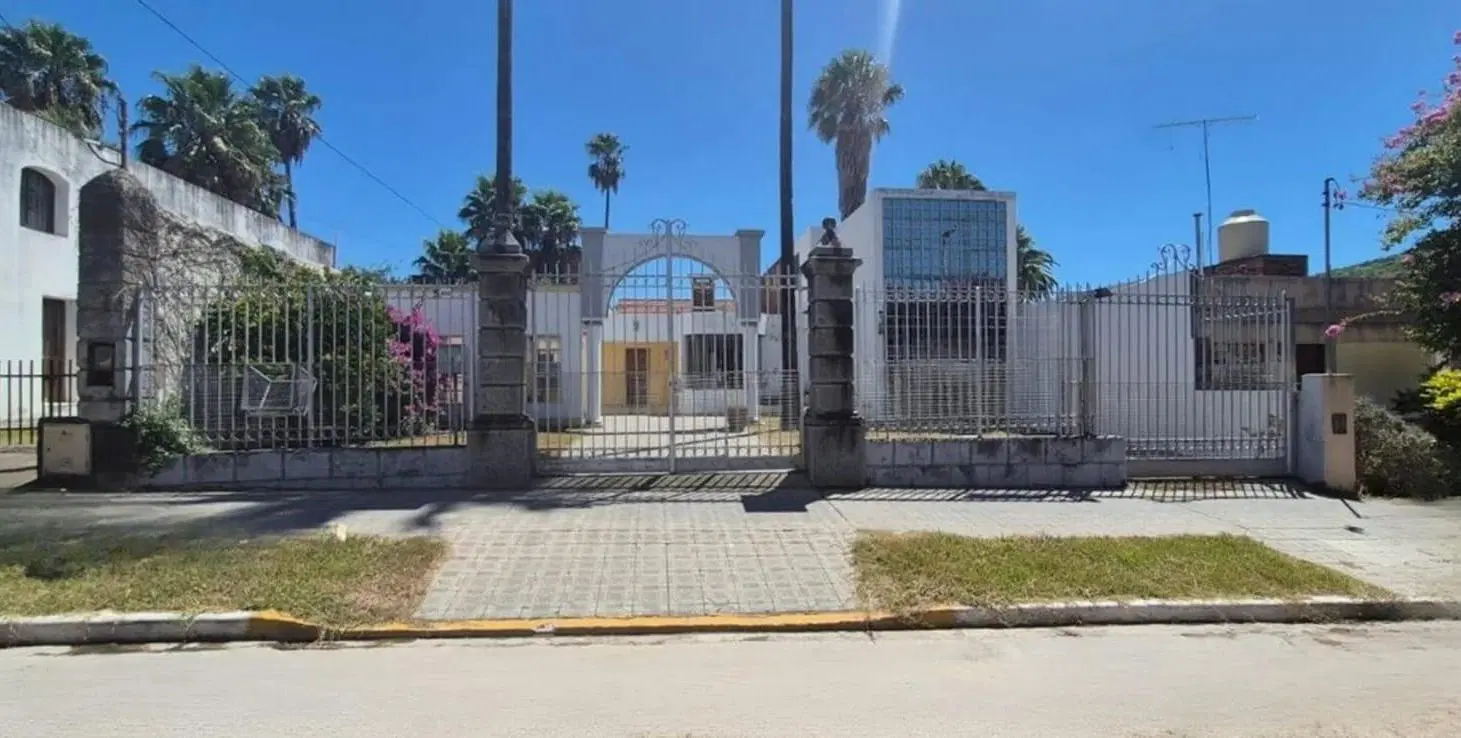 IMPORTANTE CASA CALERA CENTRO 4