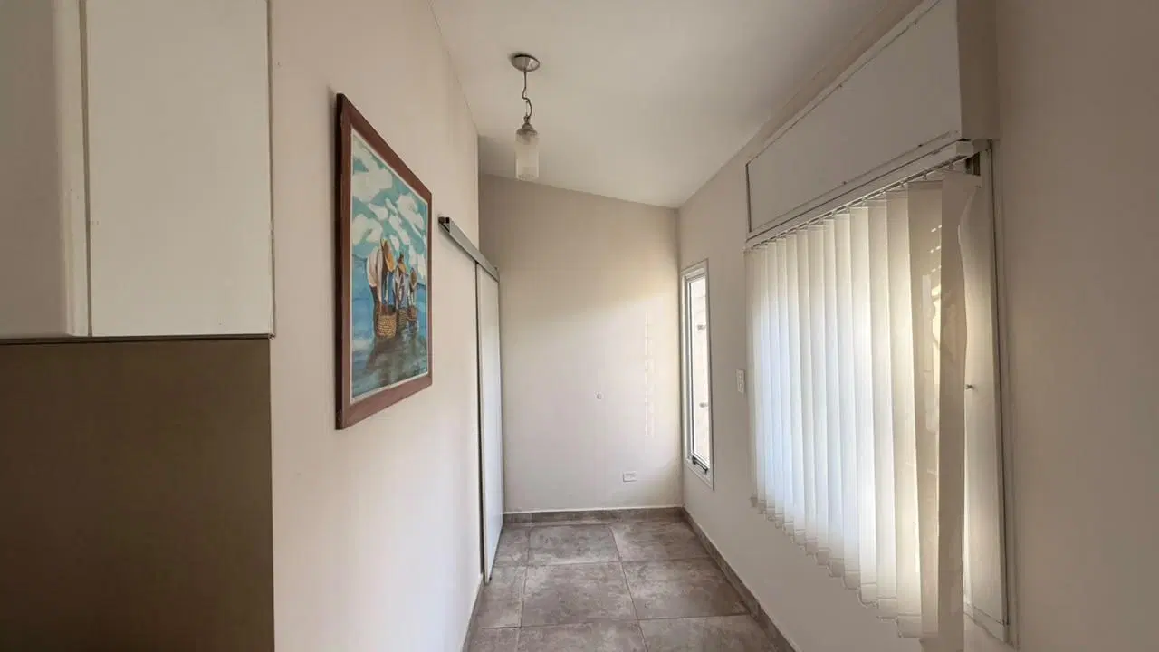 Casa en Marques de Sobremonte | 4 dormitorios | Pileta | Excelente Estado 4