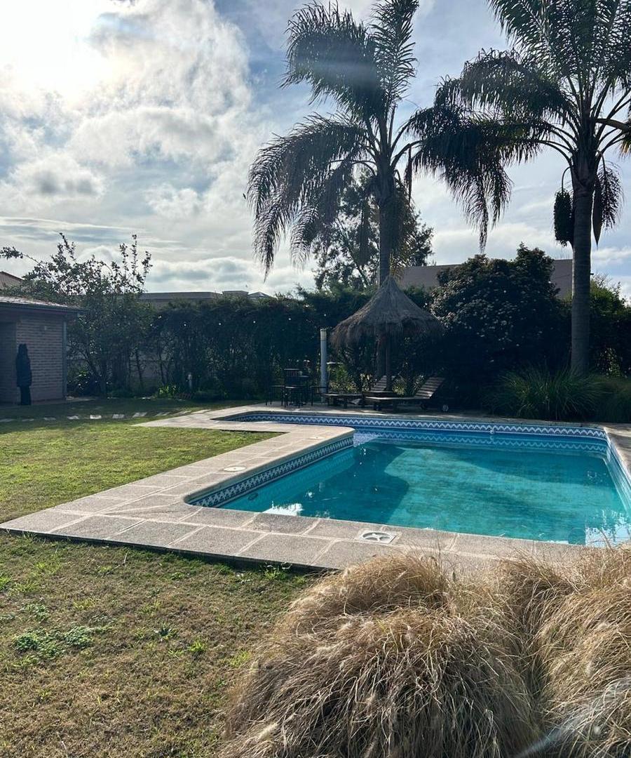Foto de Casa en venta Chacras de la Villa! Apto Credito, imagen 2