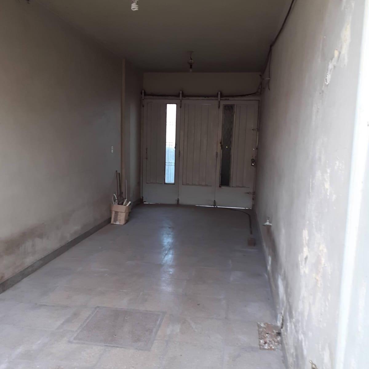 RETASADA!!! Casa en venta con posibilidad de subdividirla