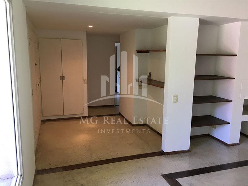 # MUY BUENA PROPIEDAD EN VENTA EN BARRIO LOS SAUCES
