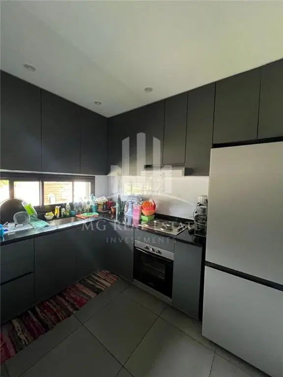 ## IMPECABLE DÚPLEX EN VENTA DE 5 AMBIENTES EN EL BARRIO CERRADO EL ALJIBE 5