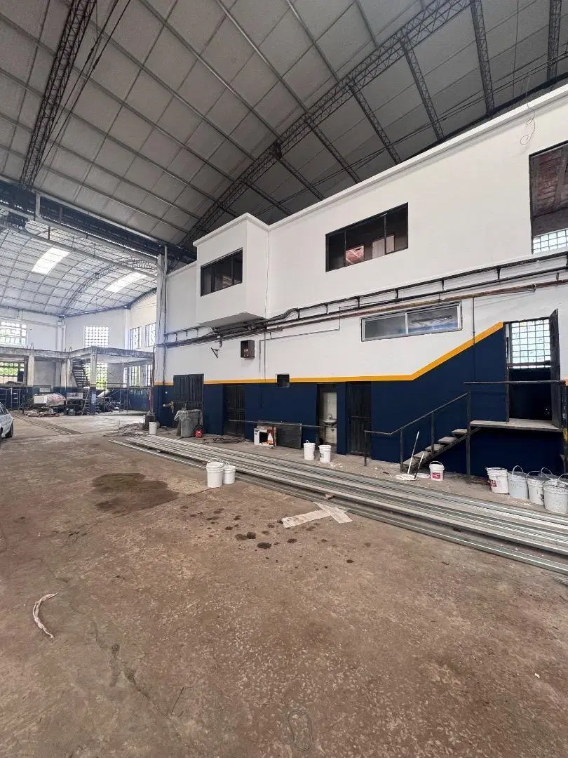 Nave INDUSTRIAL 2.500MTS Ac. Oeste y Camino de cintura 5