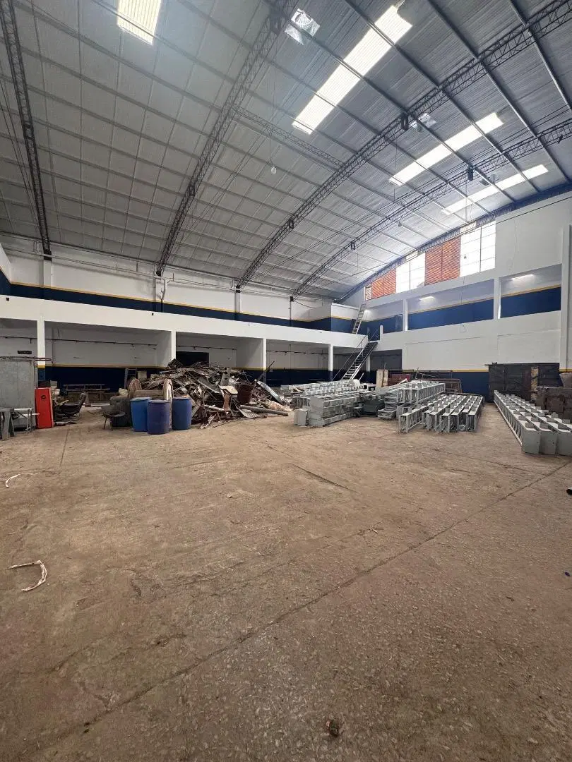 Nave INDUSTRIAL 2.500MTS Ac. Oeste y Camino de cintura 2