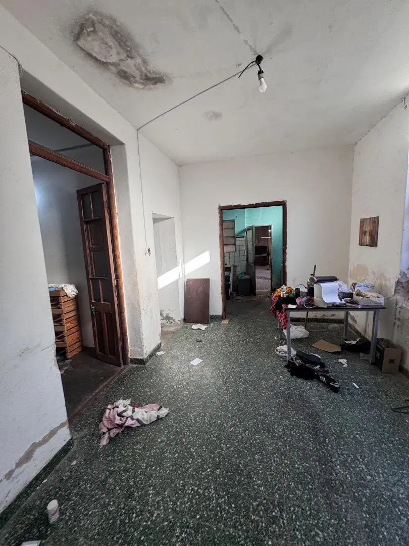 Casa a refaccionar en Santos Lugares 222m 4