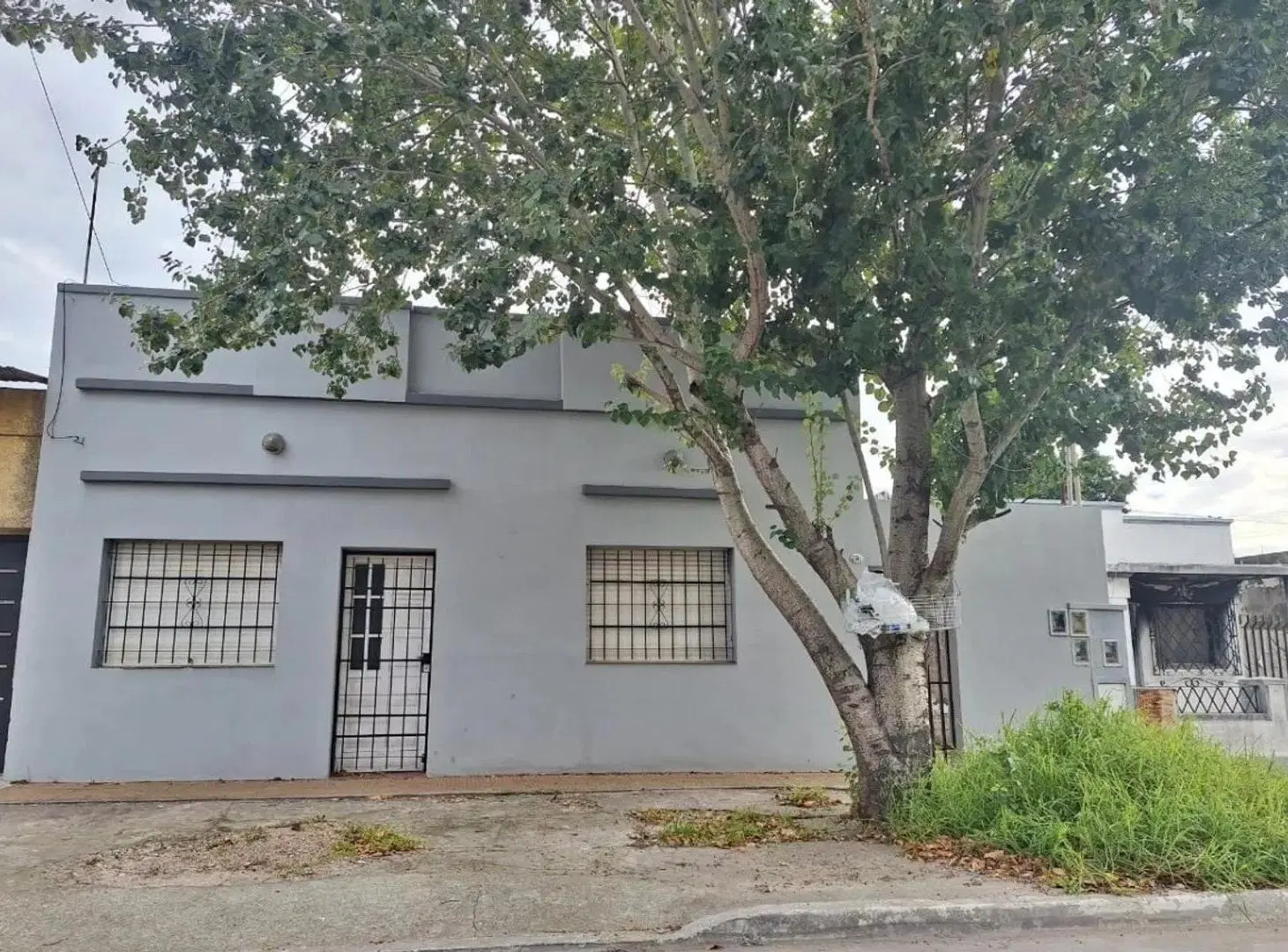 Casa 3 amb con patio y terraza- SAN JUSTO 3
