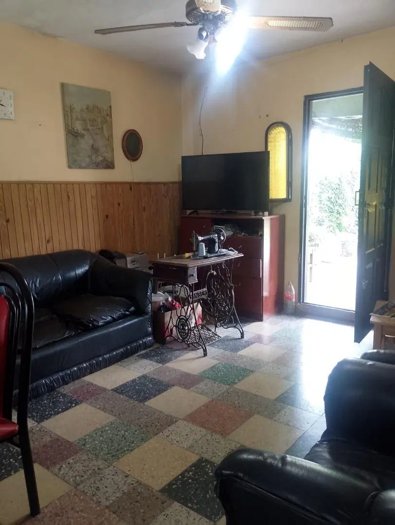 Casa 3 amb, amplio parque.Lote 10x30mts. CENTRO V.TESEI 4