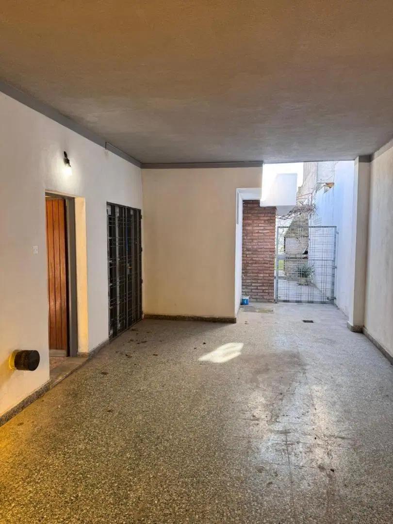 2 Viviendas s/Lote 226m2 - ideal inversión o 2 flias. 3