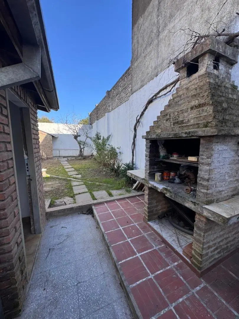 2 Viviendas s/Lote 226m2 - ideal inversión o 2 flias. 4