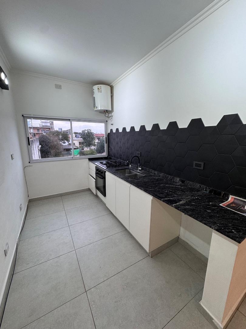 Foto de Departamento 3 amb moderno con terraza, imagen 2
