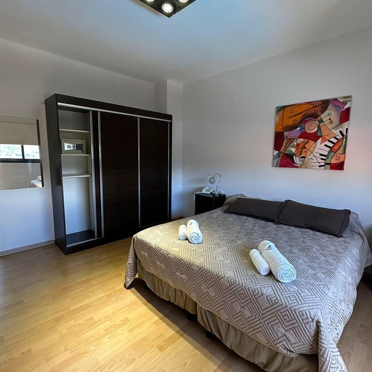Vendo Hotel de Categoria en San Antonio de Arredondo 2