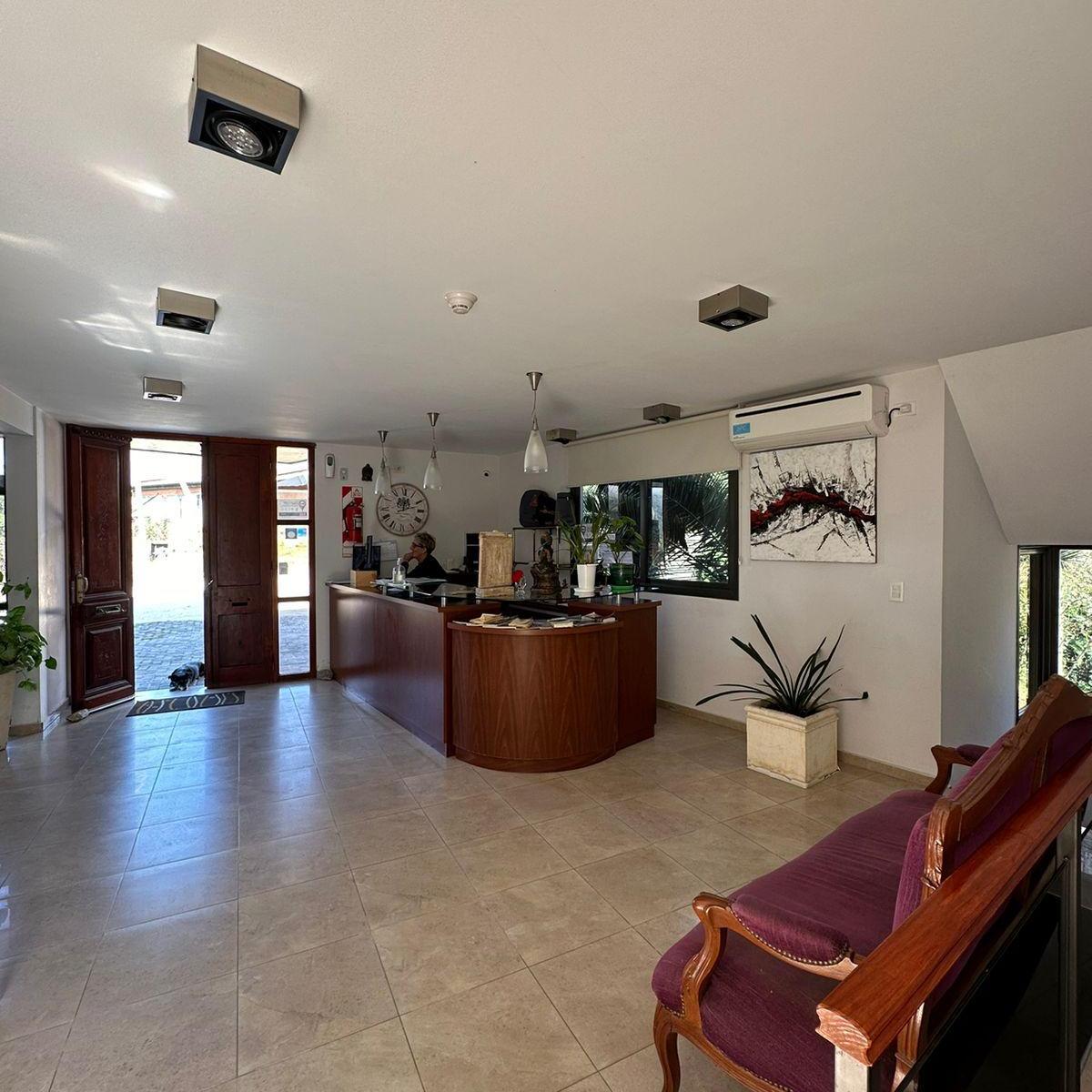 Vendo Hotel de Categoria en San Antonio de Arredondo 1