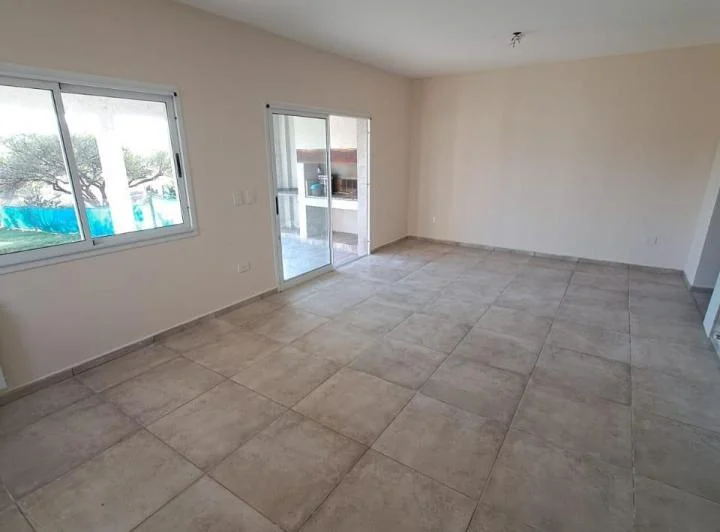 VENDO DUPLEX DE 3 DORM EN LA CUESTA 5