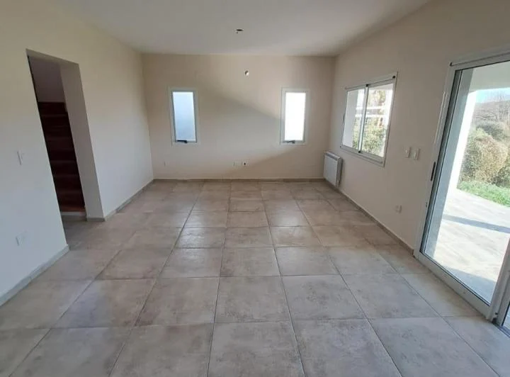 VENDO DUPLEX DE 3 DORM EN LA CUESTA 4