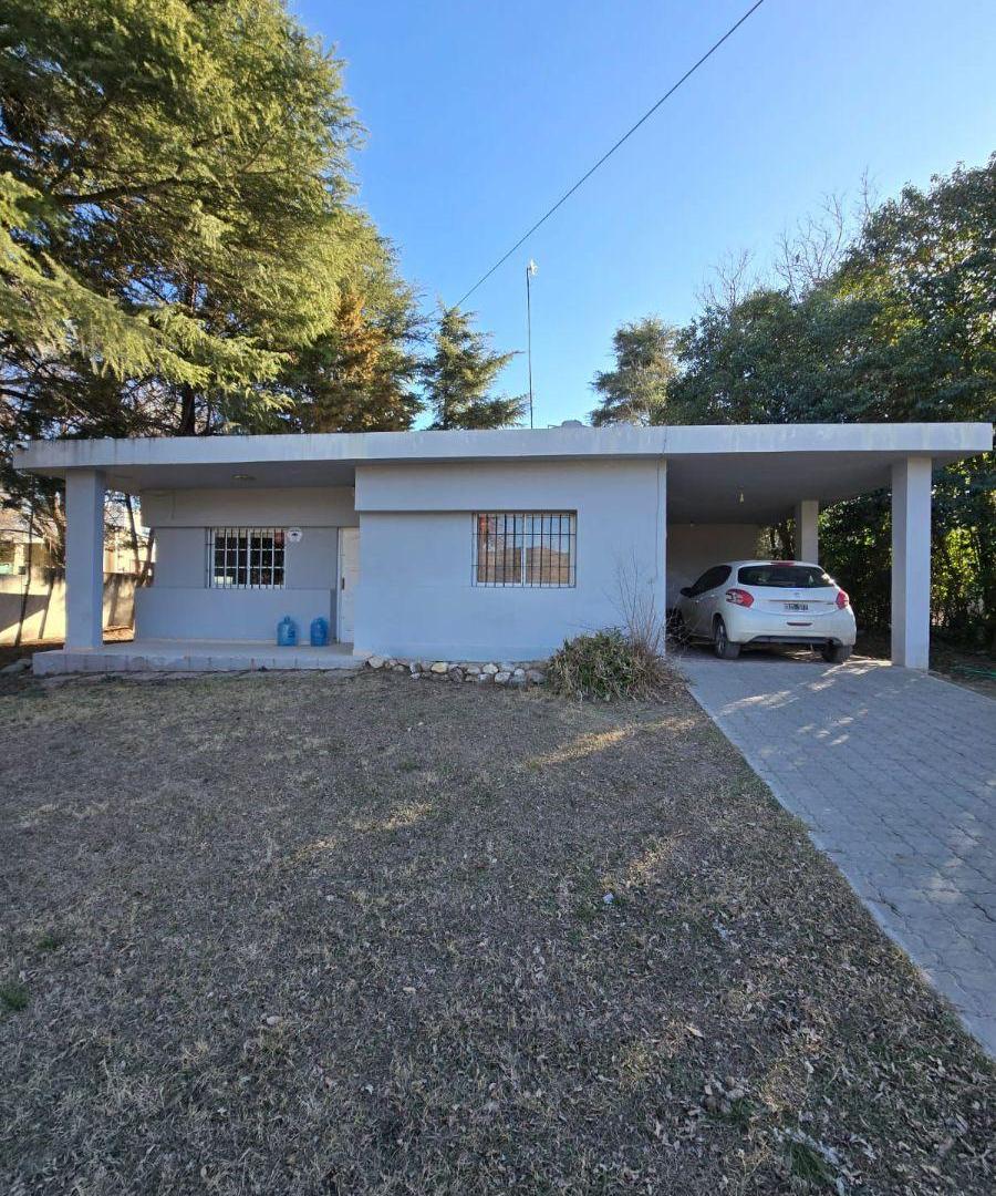 VENDO CASA CON PILETA EN SAN ANTONIO DE ARREDONDO