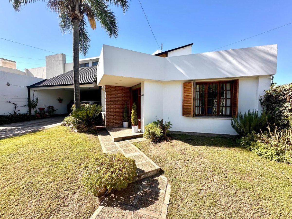 VENDO CASA DE 4 DORM CON PILETA EN VILLA BELGRANO IMPECABLE