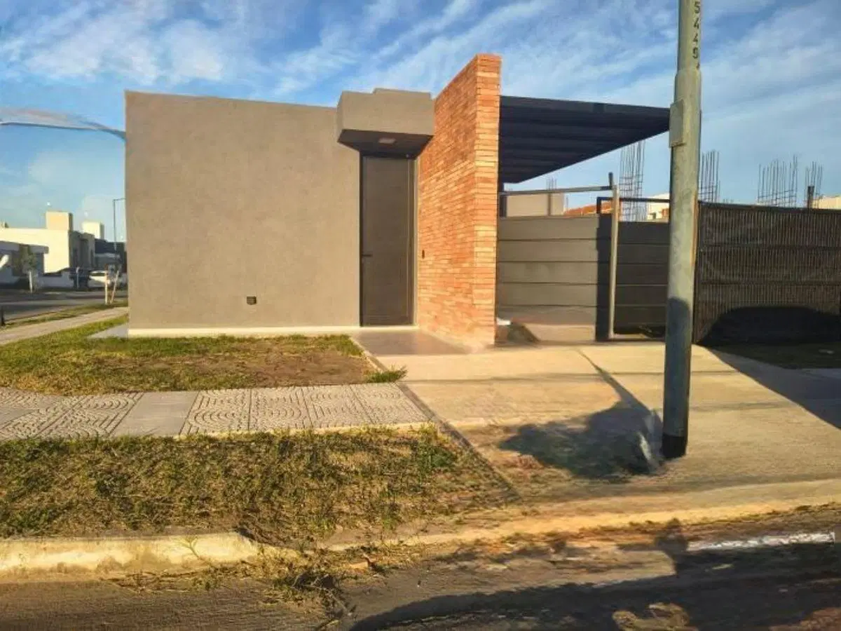VENDO DUPLEX DE 2 DORM EN COLINAS DE MANANTIALES TODO PLANTA BAJA 5