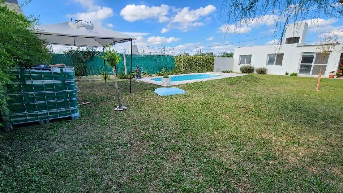 VENDO CASA CON PILETA Y COCHERA EN RESERVA TAJAMAR 1 CON FINANCIACION 3