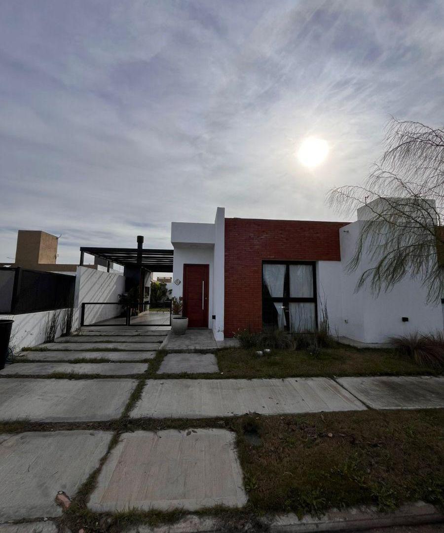 VENDO DUPLEX DE 2 DORM EN SAN IGNACIO VILLAGE OPORTUNIDAD