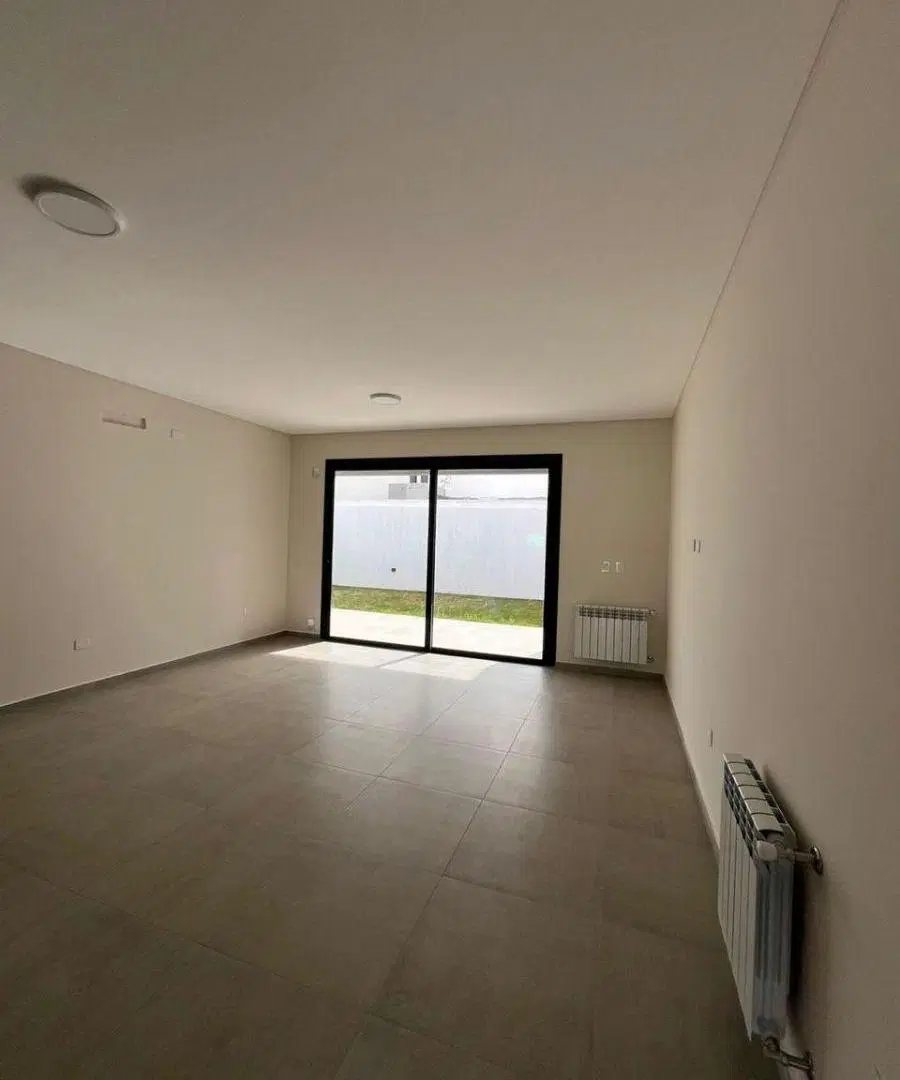 VENDO DUPLEX DE 2 DORM EN SAN IGNACIO VILLAGE CATEGORIA 2