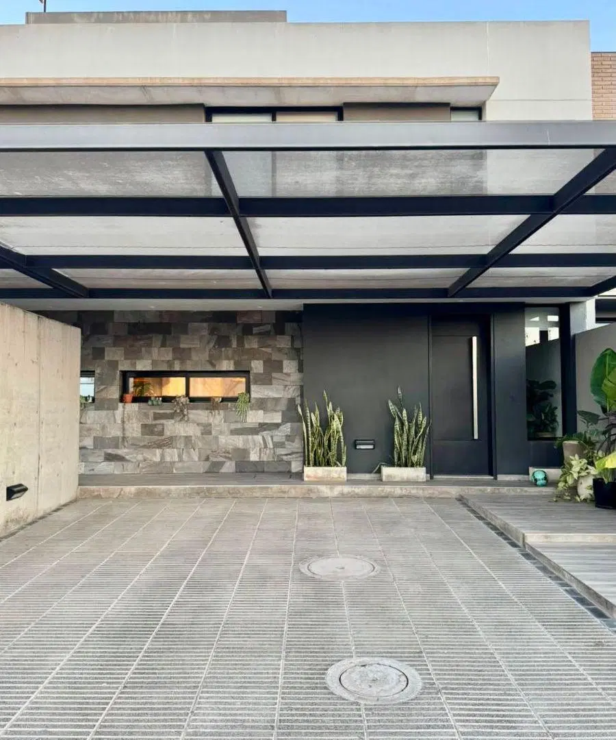 VENDO DUPLEX DE 3 DORM EN GREENVILLE 2 CATEGORIA 2