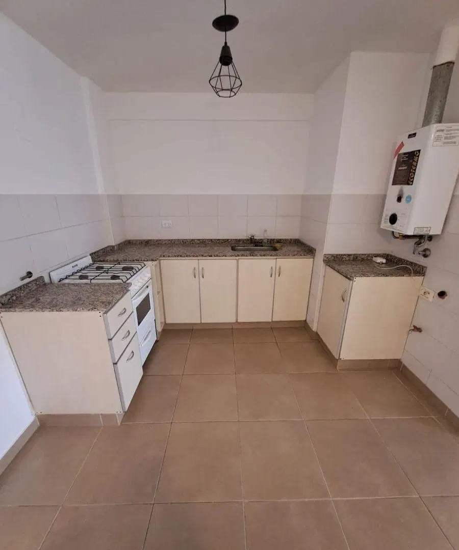 VENDO DEPTO DE 1 DORM CON BALCON EN BARRIO GENERAL PAZ 5