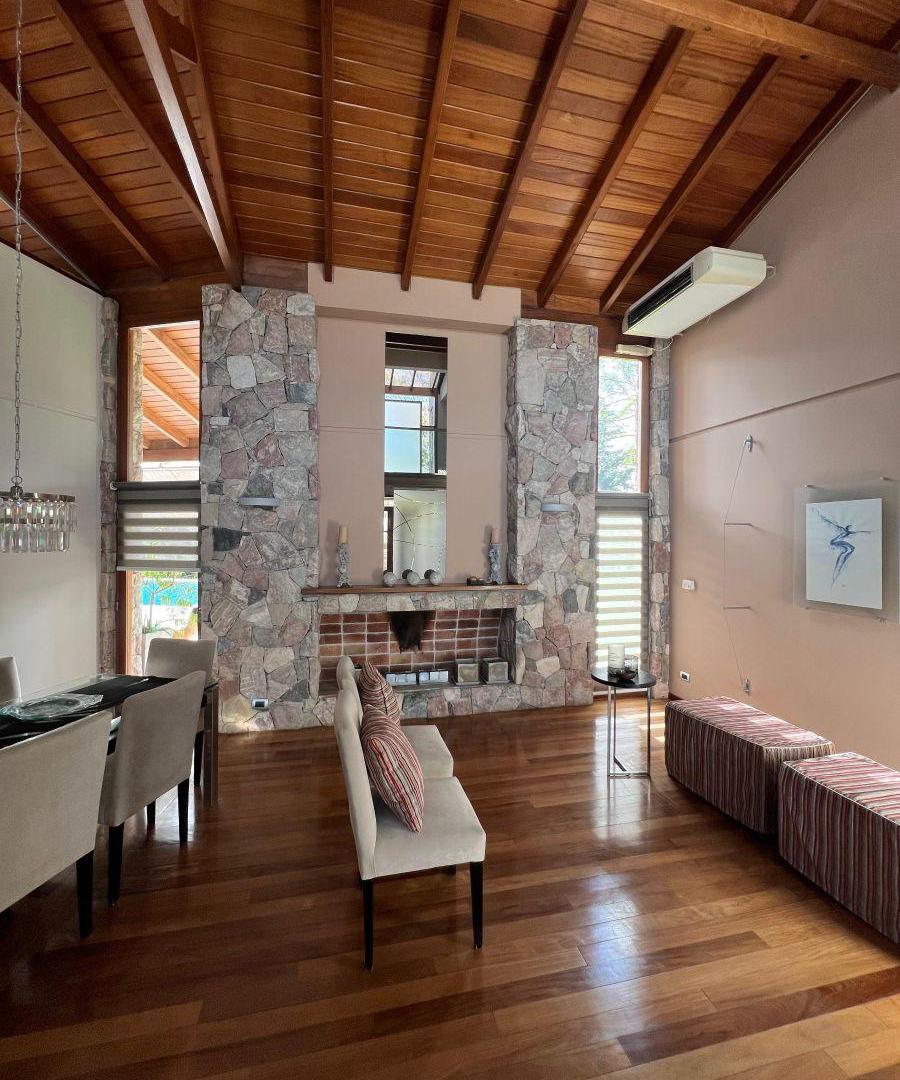Foto de VENDO EXCLUSIVA CASA DE 3 DORM RESIDENCIAL DEL GOLF ALTA GRACIA, imagen 3