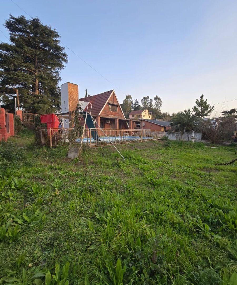 VENDO CASA ESTILO ALPINO DE 2 DORM EN COSTA AZUL CARLOS PAZ