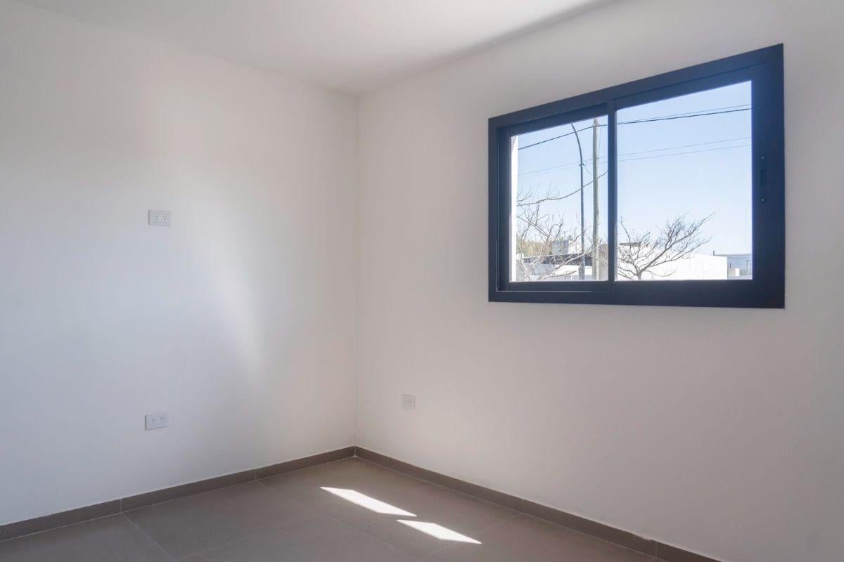 Foto de VENDO CASA A ESTRENAR DE 2 DORM EN VILLA JUANA APTA CREDITO, imagen 4