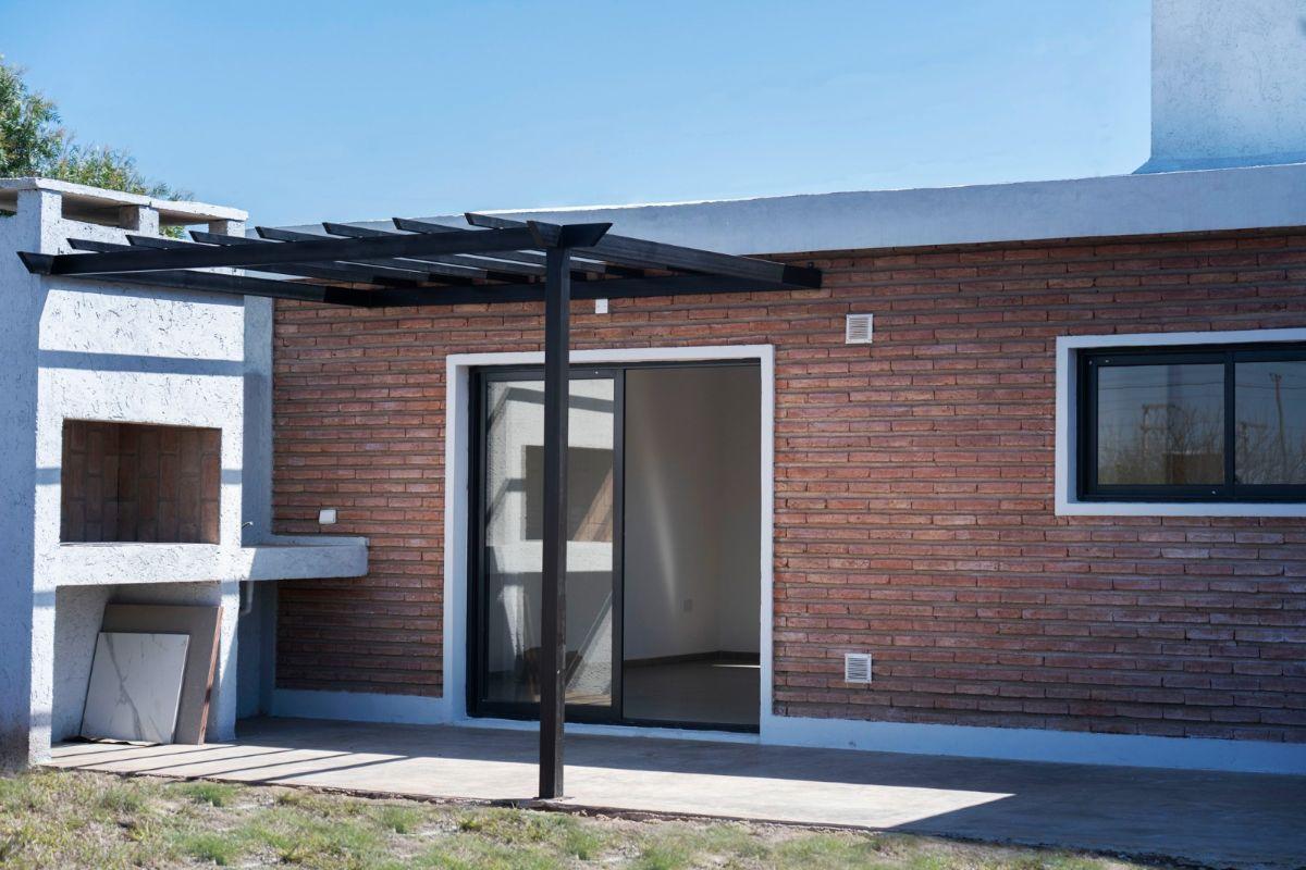 Foto de VENDO CASA A ESTRENAR DE 2 DORM EN VILLA JUANA APTA CREDITO, imagen 5