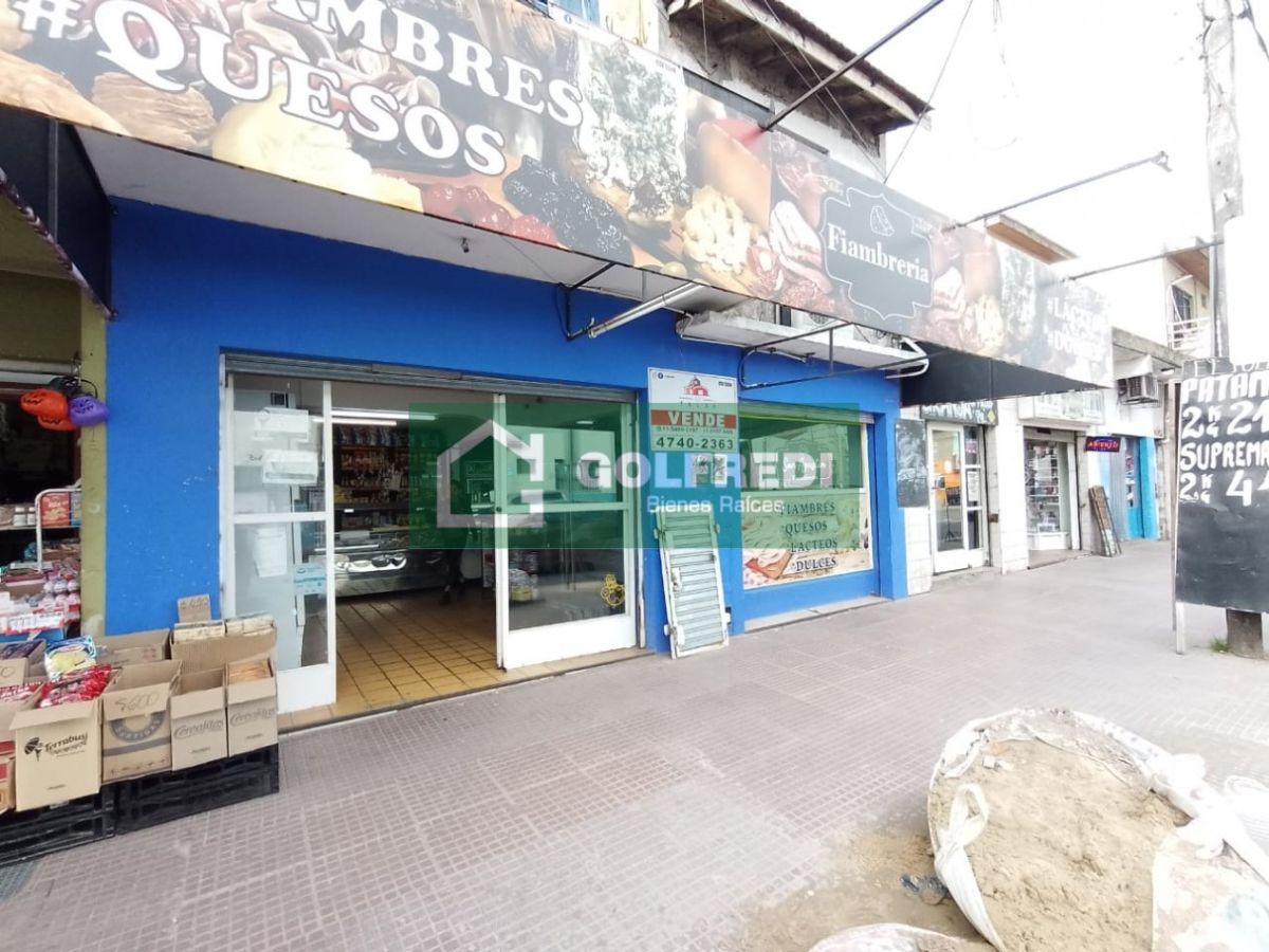 Foto de VIVIENDA MULTIFAMILIAR + LOCALES., imagen 2