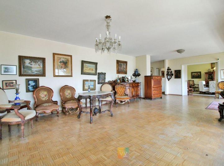 VENTA APARTAMENTO 3 DORMITORIOS + SERVICIO POCITOS 5