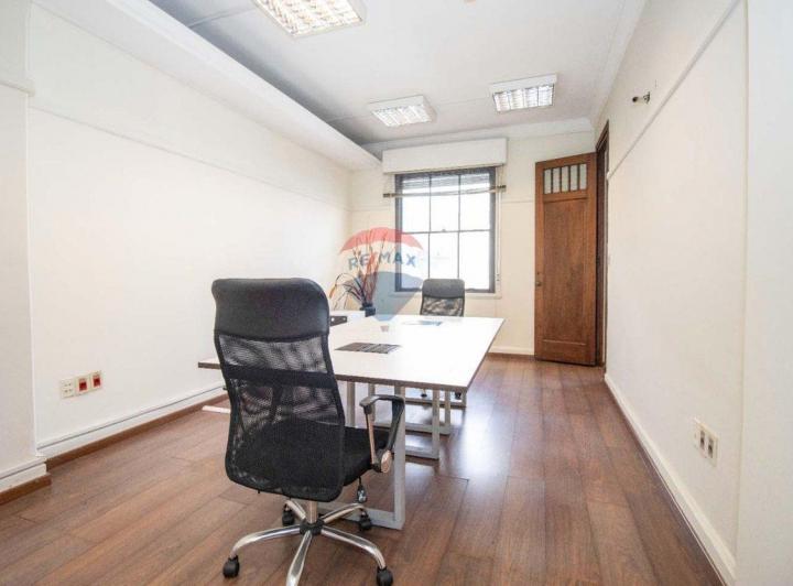 ALQUILER OFICINAS CIUDAD VIEJA PISO COMPLETO 1